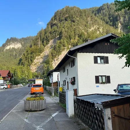 Alpina Haus *