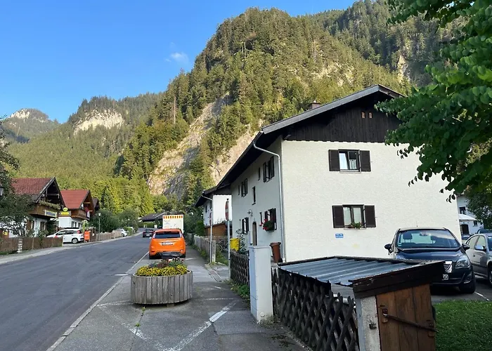 Alpina Haus *
